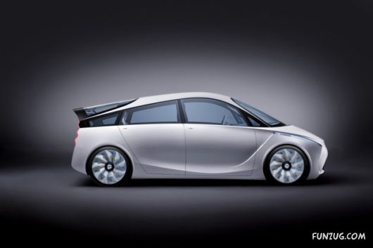 Toyota FT-Bh - The Hybrid Car Of Tomorrow