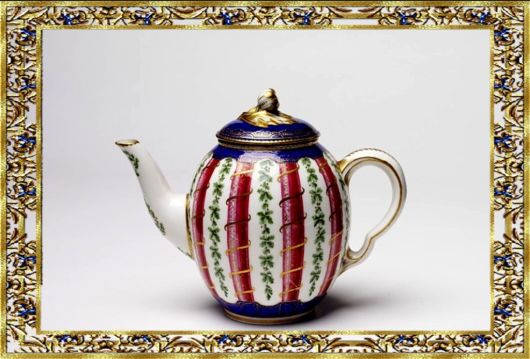 Coffee Cups And Teapots Of 18-19th Century
