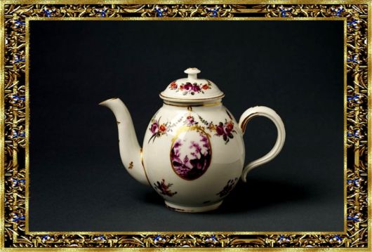 Coffee Cups And Teapots Of 18-19th Century