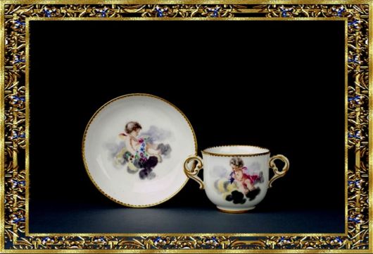 Coffee Cups And Teapots Of 18-19th Century