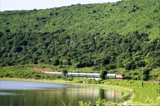 21 Scenic Train Rides Across India