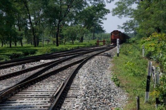 21 Scenic Train Rides Across India