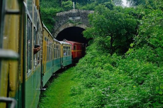 21 Scenic Train Rides Across India