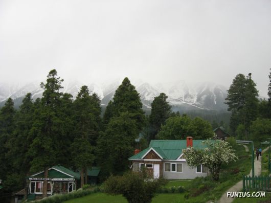 Stunning Gulmarg Worlds Highest Gondola