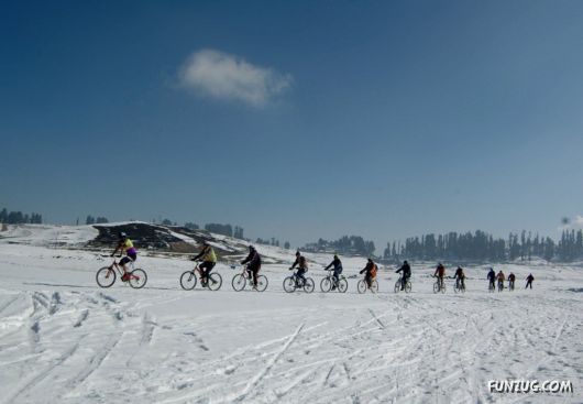 Stunning Gulmarg Worlds Highest Gondola