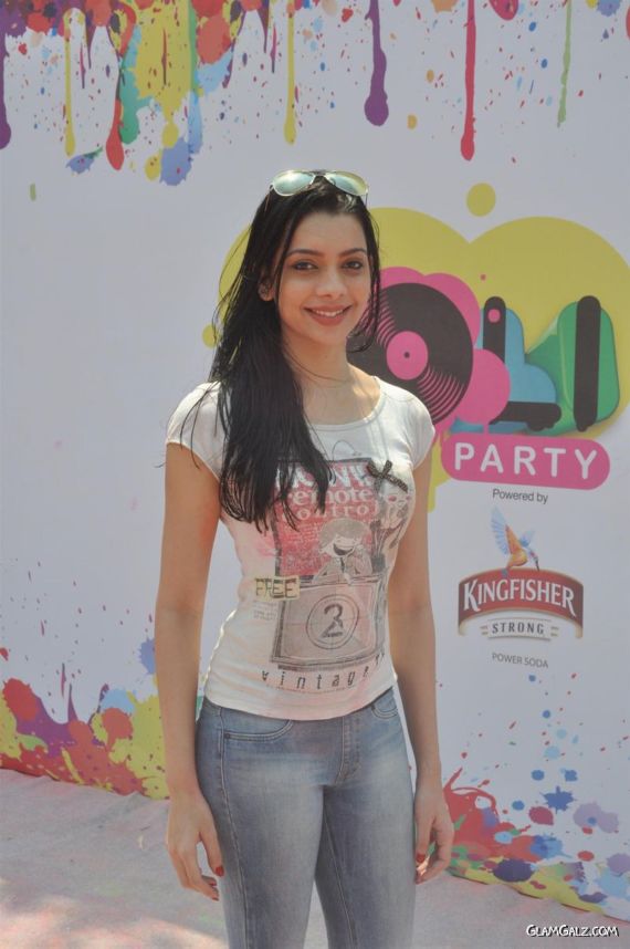Celebrities At Zoom Holi Party
