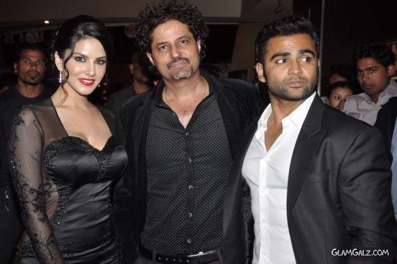 Sunny At The Jackpot Movie Premiere Show