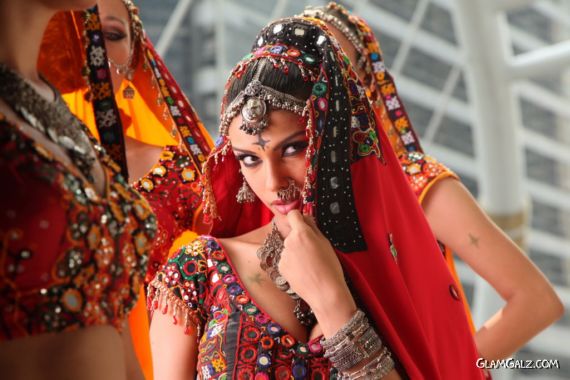 Gabriela Bertante Stills From An Item Song