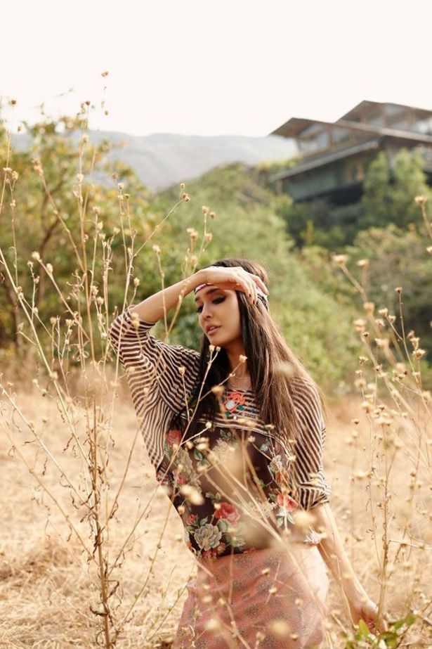 Lisa Haydon Shoots For ELLE